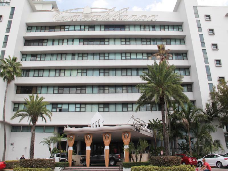 Casablanca On The Ocean Suites Miami Beach Exterior photo